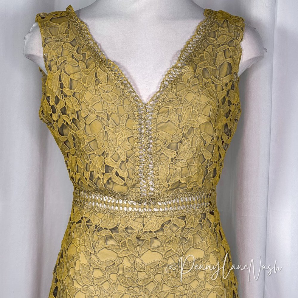 NWT Few Moda New York Crochet Lace Sleeveless Mini Dress Mustard - Picture 3 of 12